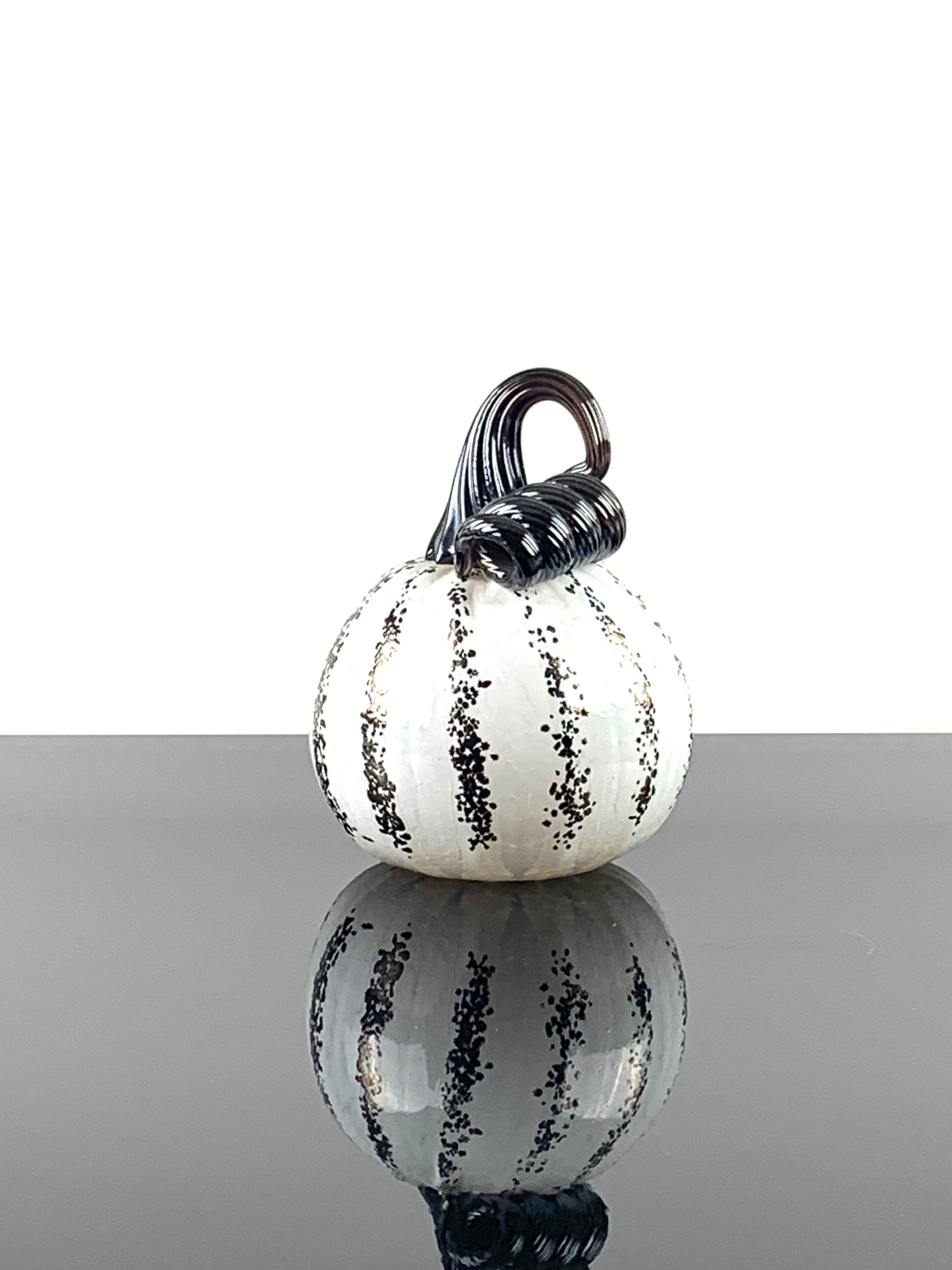 Black & White Pumpkins