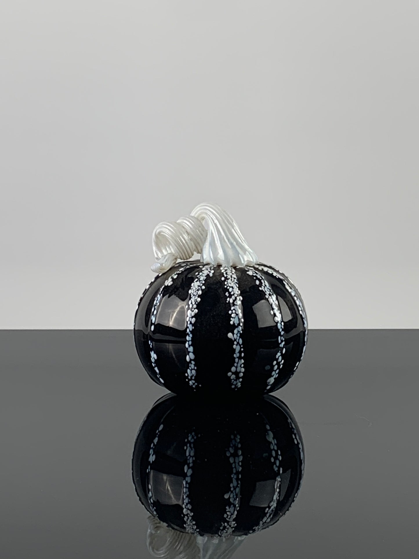 Black & White Pumpkins