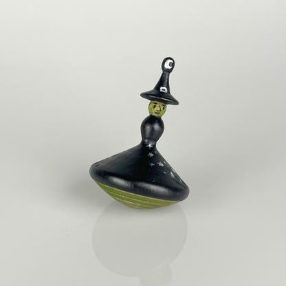 Witch spinning top